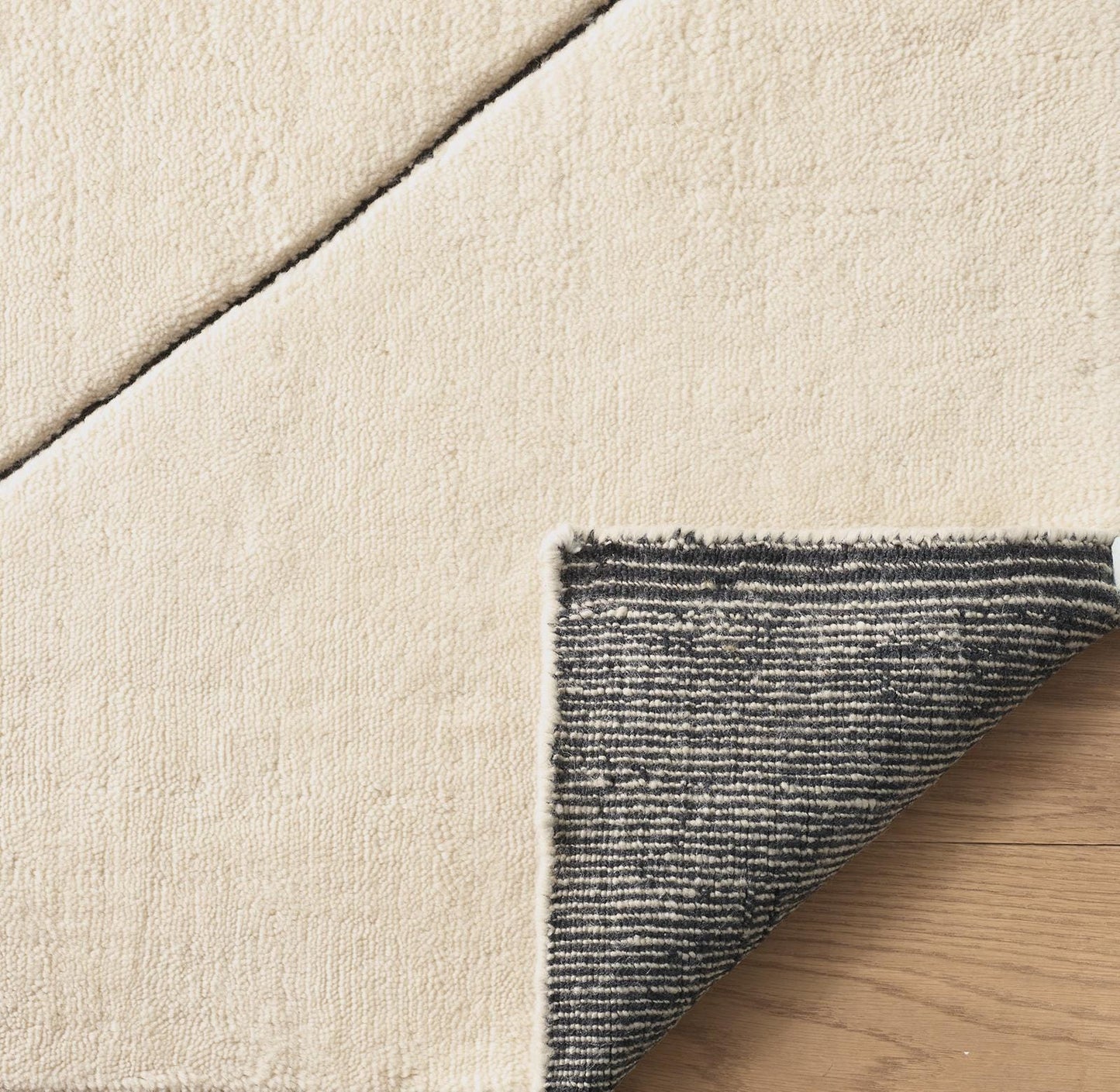 Handwoven New Zealand Wool Rug: Abstract Diamond Design, Very soft woollen carpet.