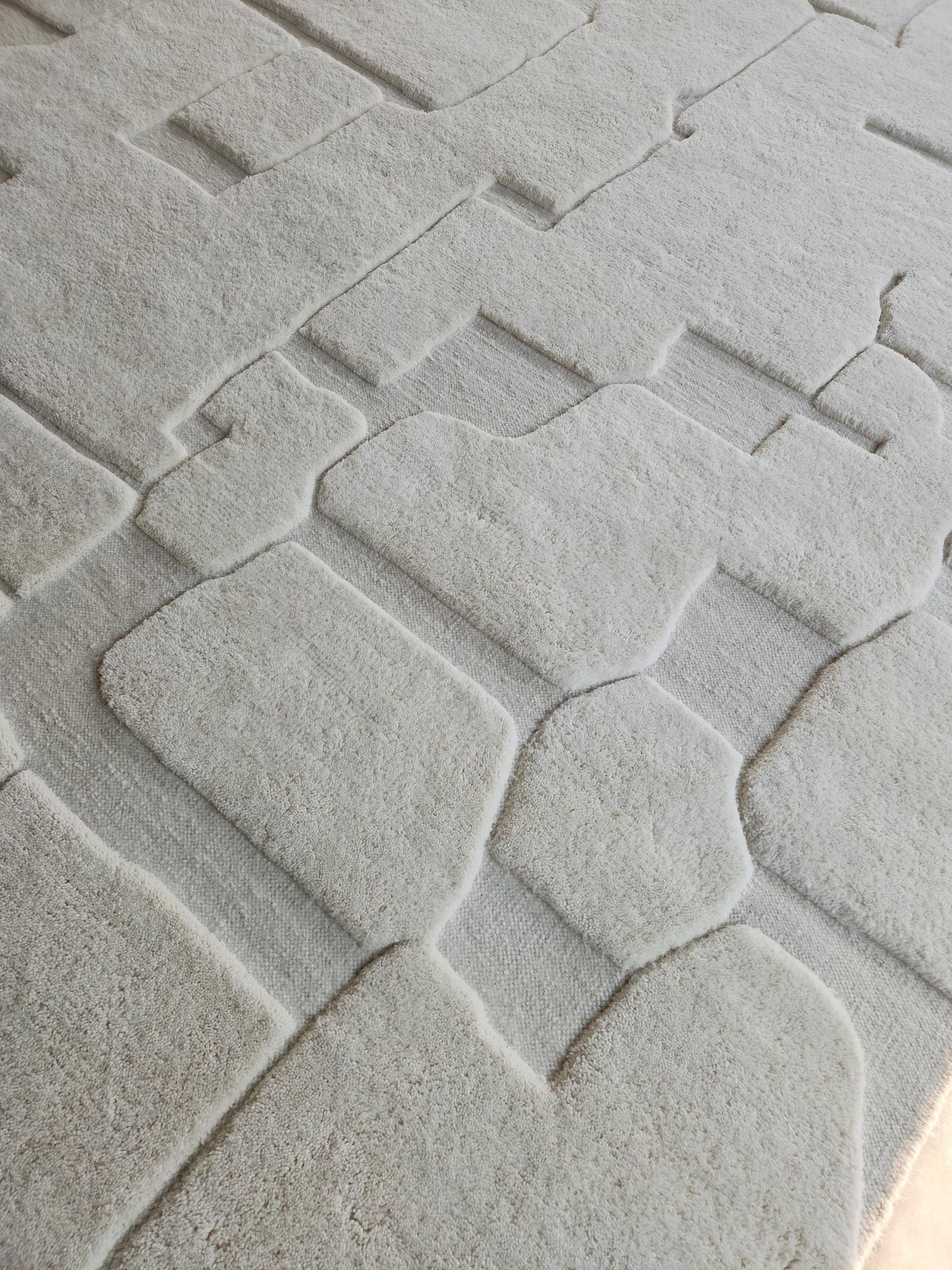 Hand-Knotted Ivory Wool Rug | Natural Cut Pile Fluffy Carpet
