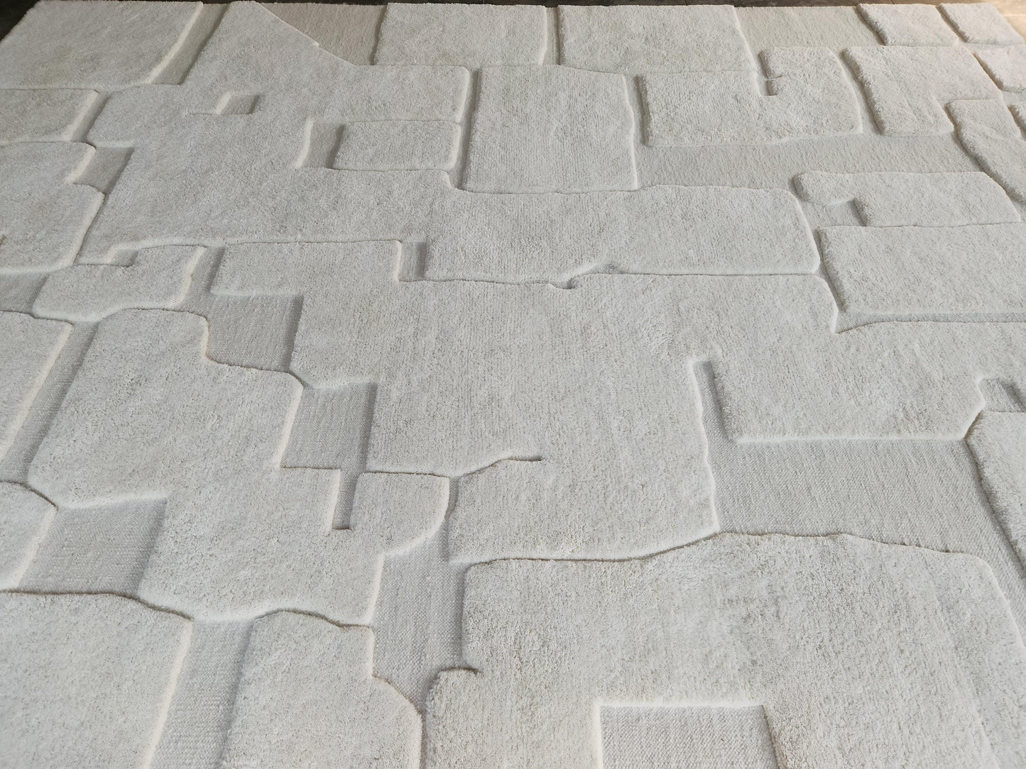Hand-Knotted Ivory Wool Rug | Natural Cut Pile Fluffy Carpet