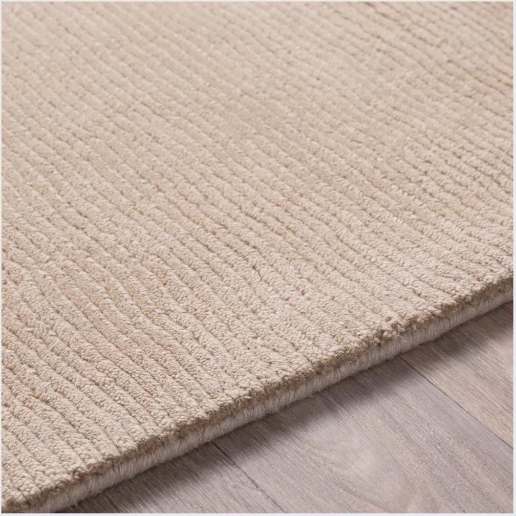Hand-Tufted Wool Rug: Solid Beige, Soft Plush Texture