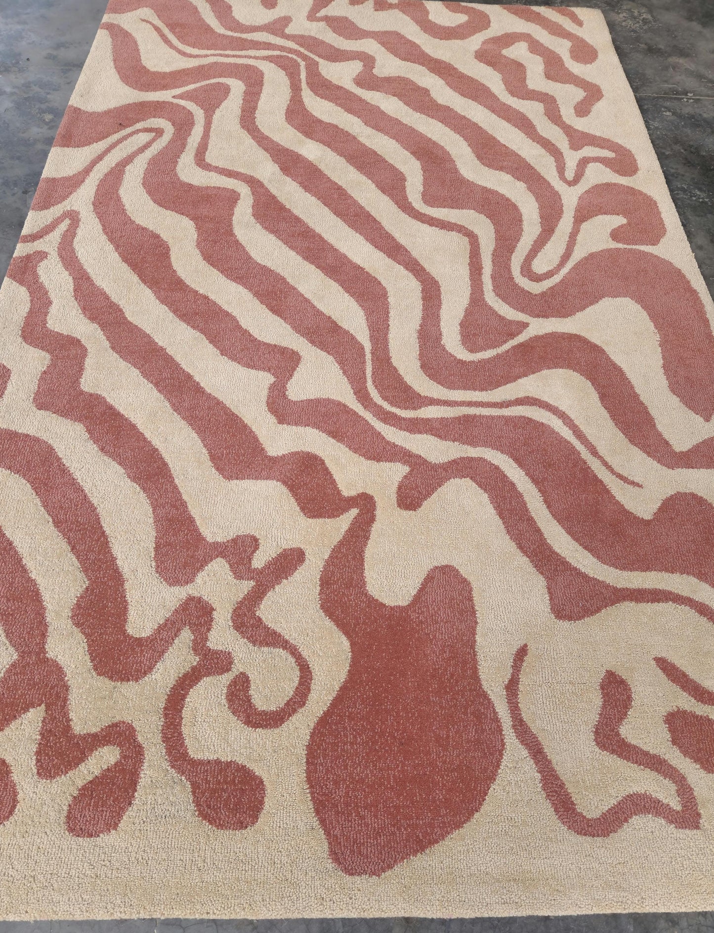 Hand-Tufted Wool Area Rug: Abstract Neutral Design, wave pattern carpet.