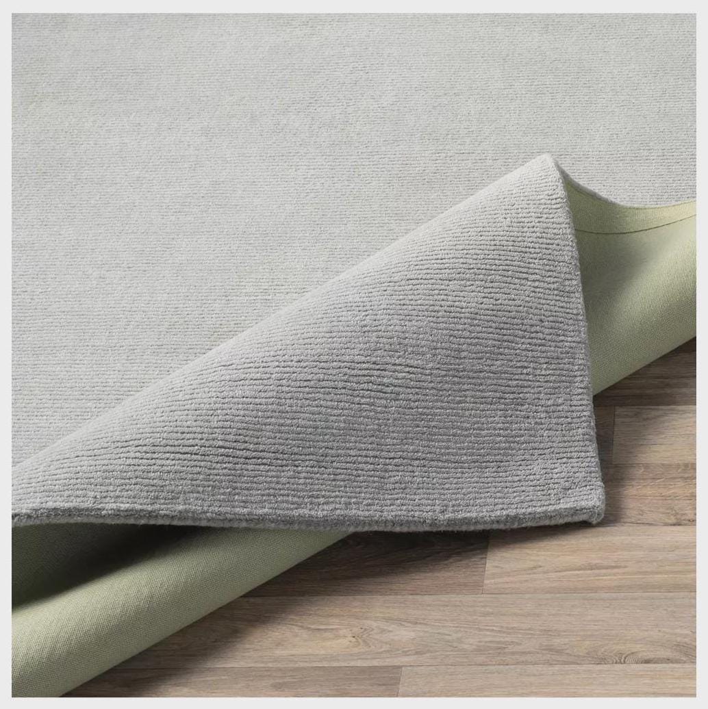 Hand-Tufted Wool Rug: Solid Medium Gray, Soft & Durable carpet