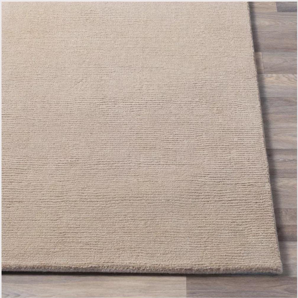 Hand-Tufted Wool Rug: Solid Beige, Soft Plush Texture