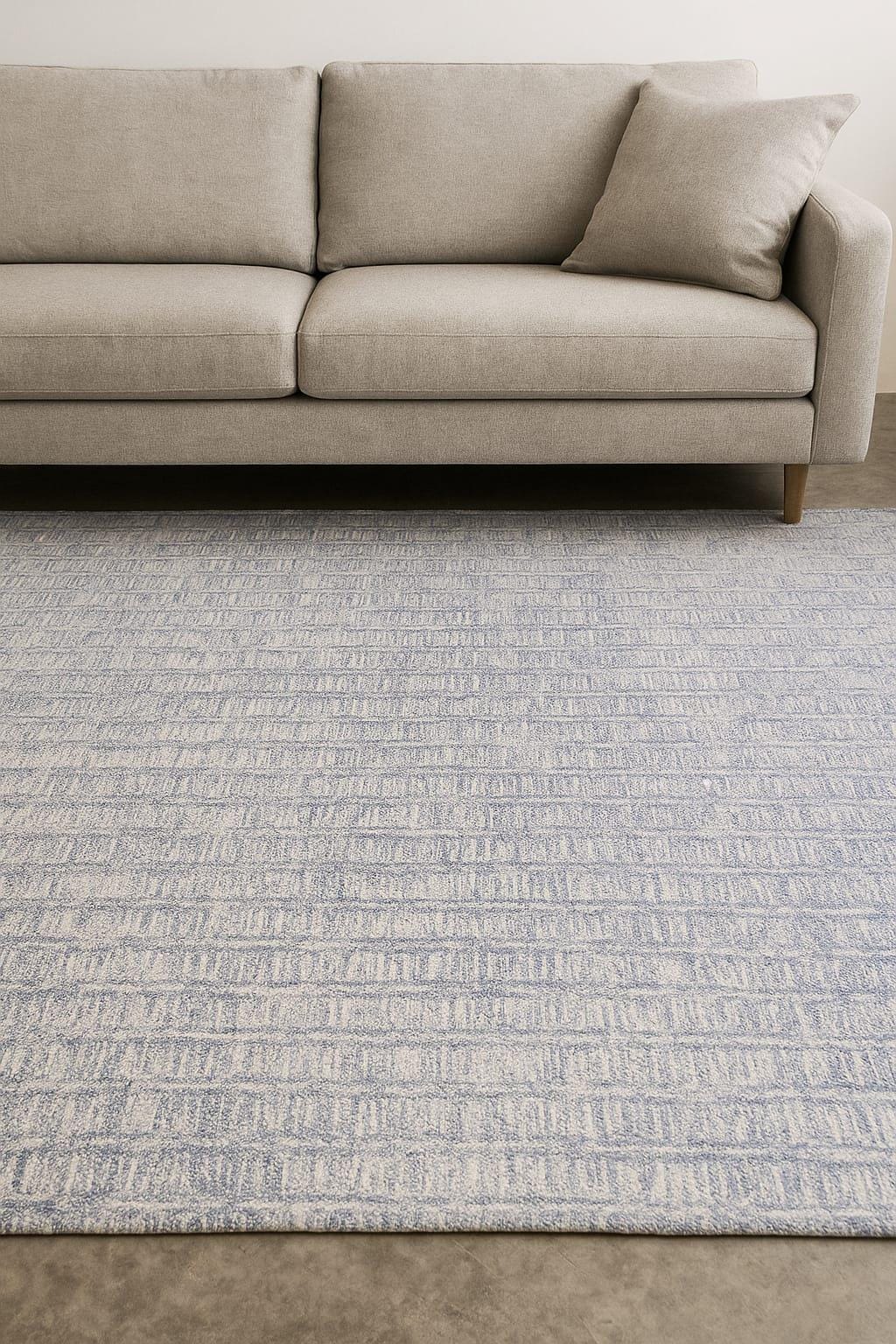 Antique Blue Wool Area Rug: Hand-Tufted Cut & Loop Pile