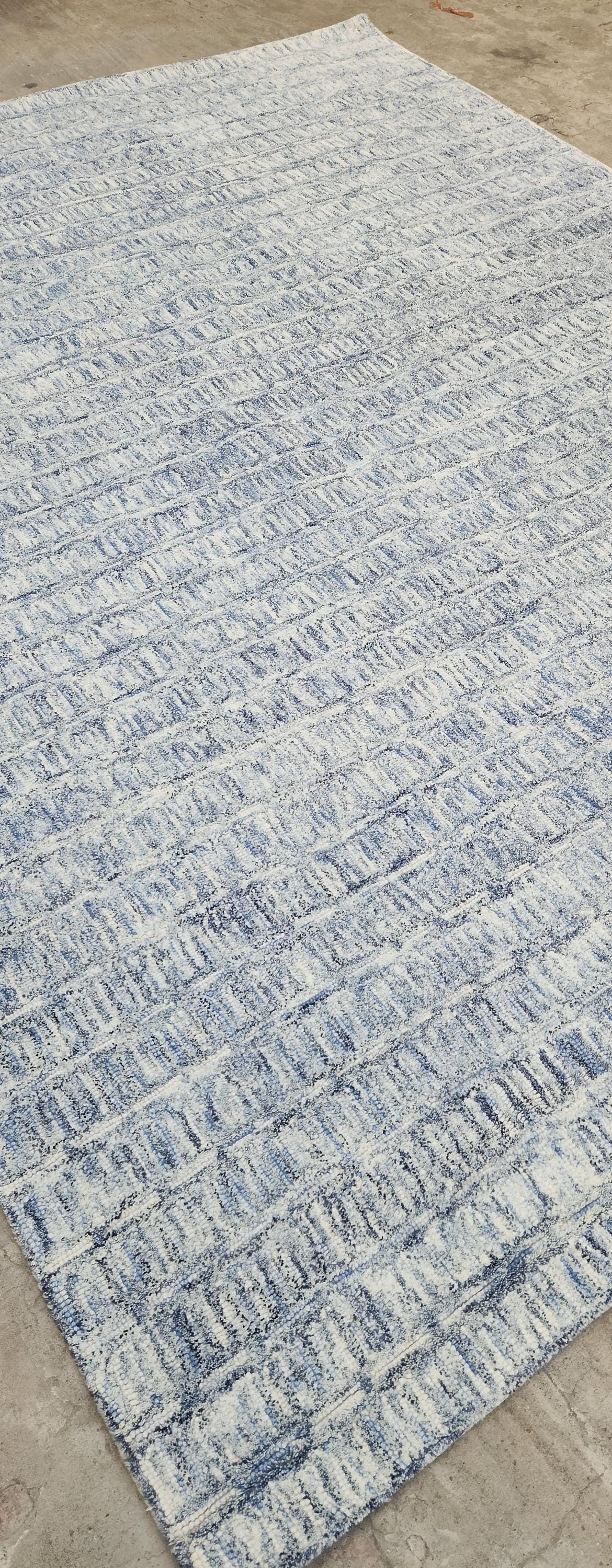 Antique Blue Wool Area Rug: Hand-Tufted Cut & Loop Pile