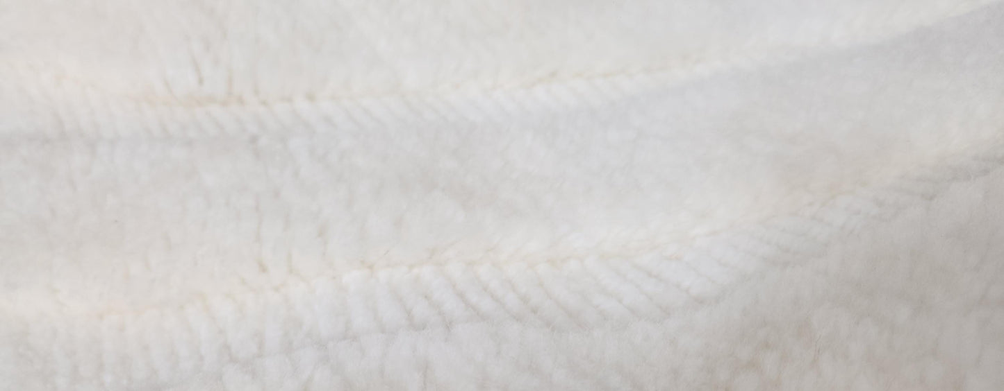 Hand-Knotted Wool Rug: Modern Wave Texture, Neutral Ivory Cream