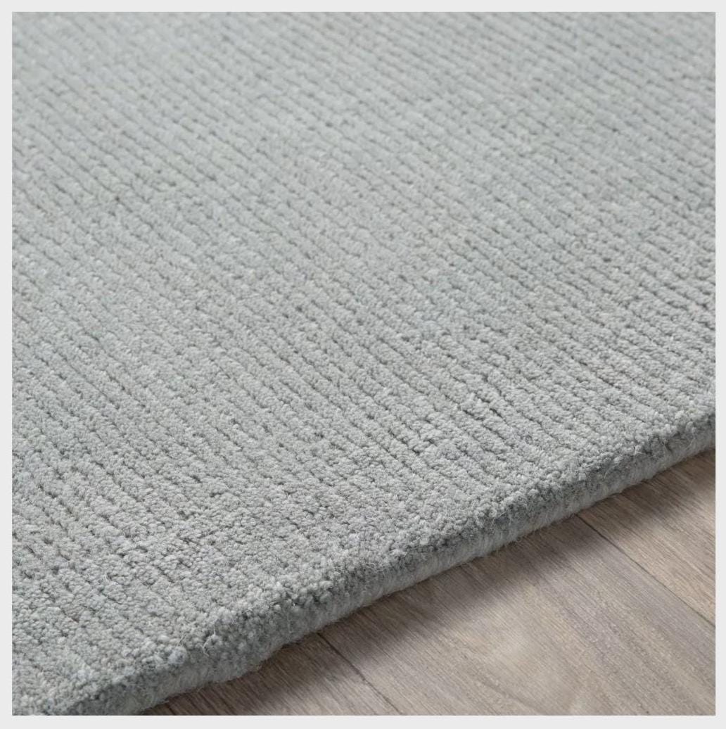 Hand-Tufted Wool Rug: Solid Medium Gray, Soft & Durable carpet