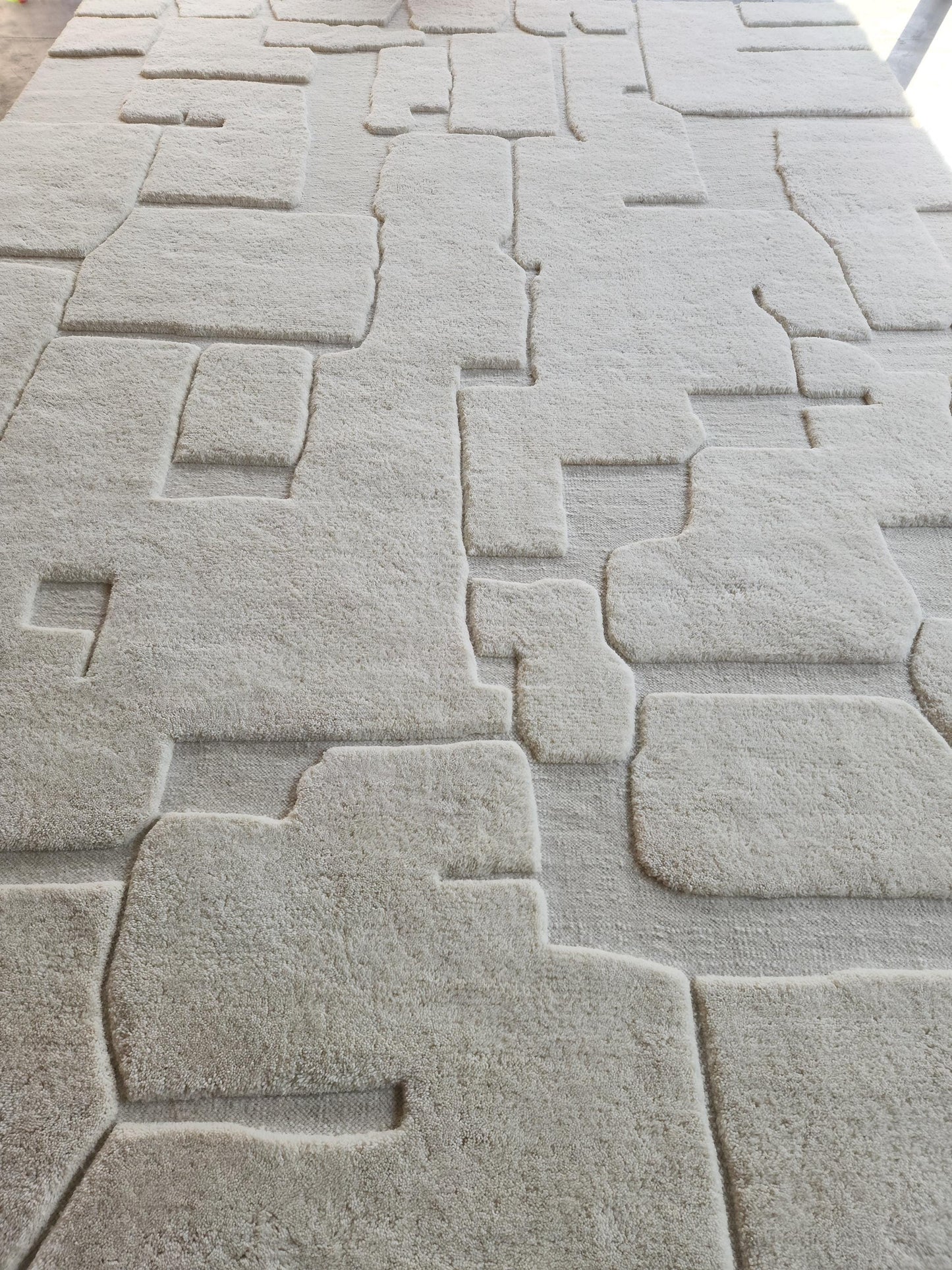Hand-Knotted Ivory Wool Rug | Natural Cut Pile Fluffy Carpet