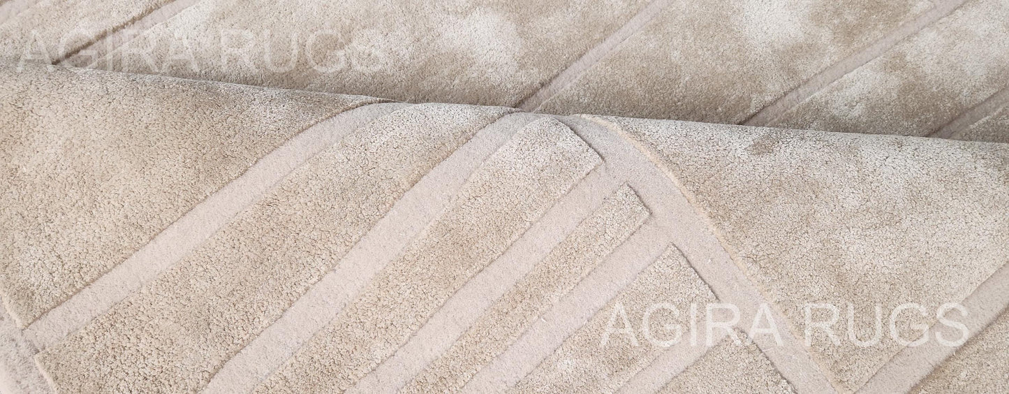Hand-Tufted Wool Rug: Beige Carved Geometric Pattern