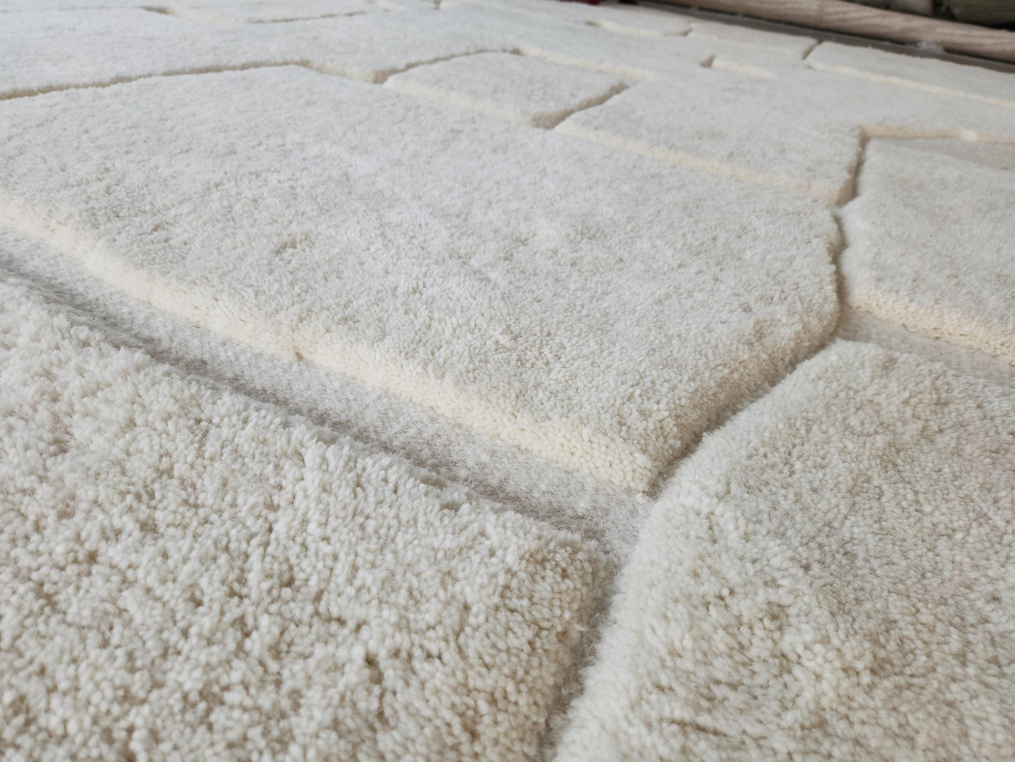 Hand-Knotted Ivory Wool Rug | Natural Cut Pile Fluffy Carpet